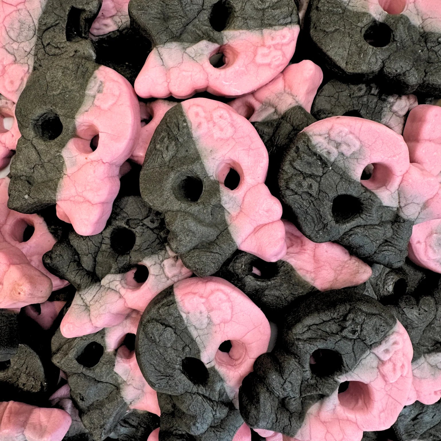 BUBS Raspberry Salty Licorice Skull